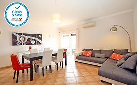 C03 - Gale Holiday Apartment In Lagos